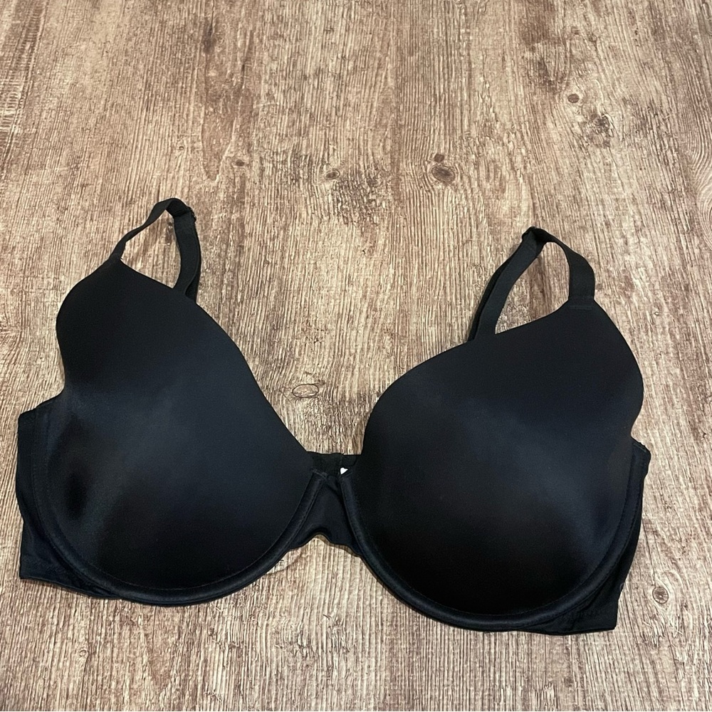 Victoria's Secret Pink Black T-Shirt Bra Size 36DD